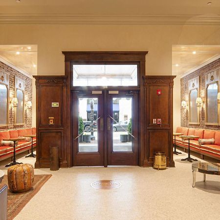 Hotel Cleo, Knoxville Downtown, A Tribute Portfolio Hotel Bagian luar foto