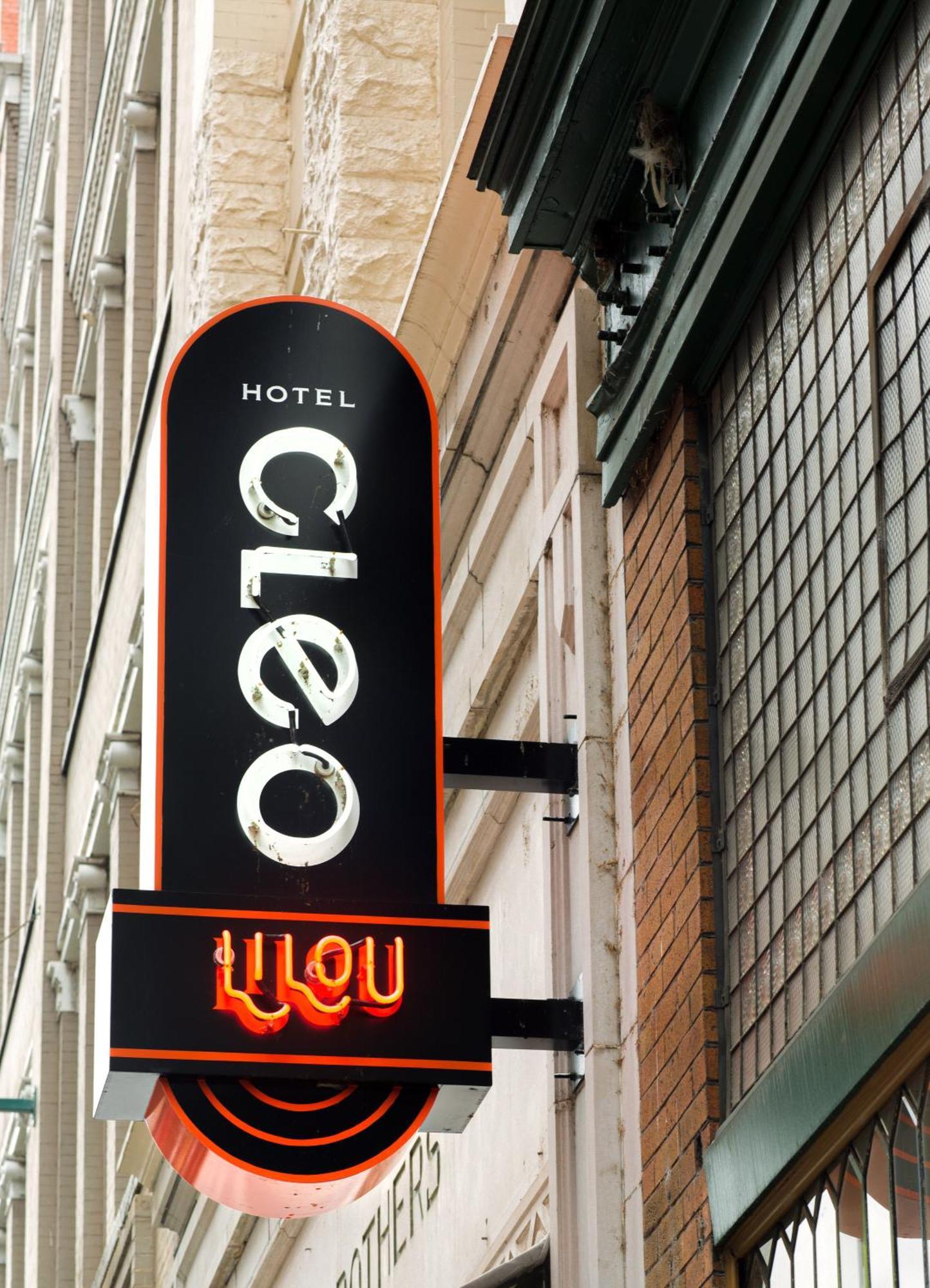 Hotel Cleo, Knoxville Downtown, A Tribute Portfolio Hotel Bagian luar foto