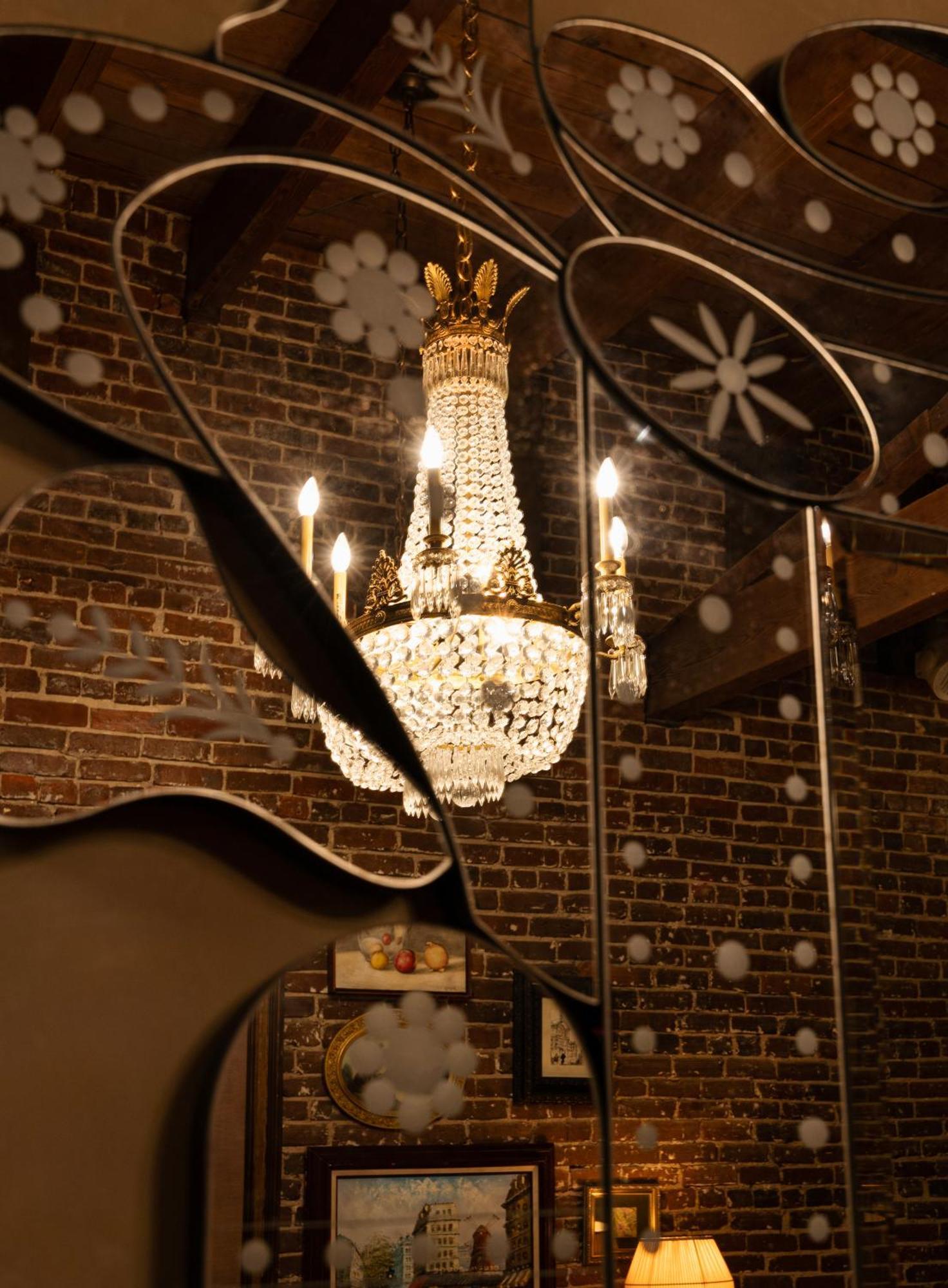 Hotel Cleo, Knoxville Downtown, A Tribute Portfolio Hotel Bagian luar foto