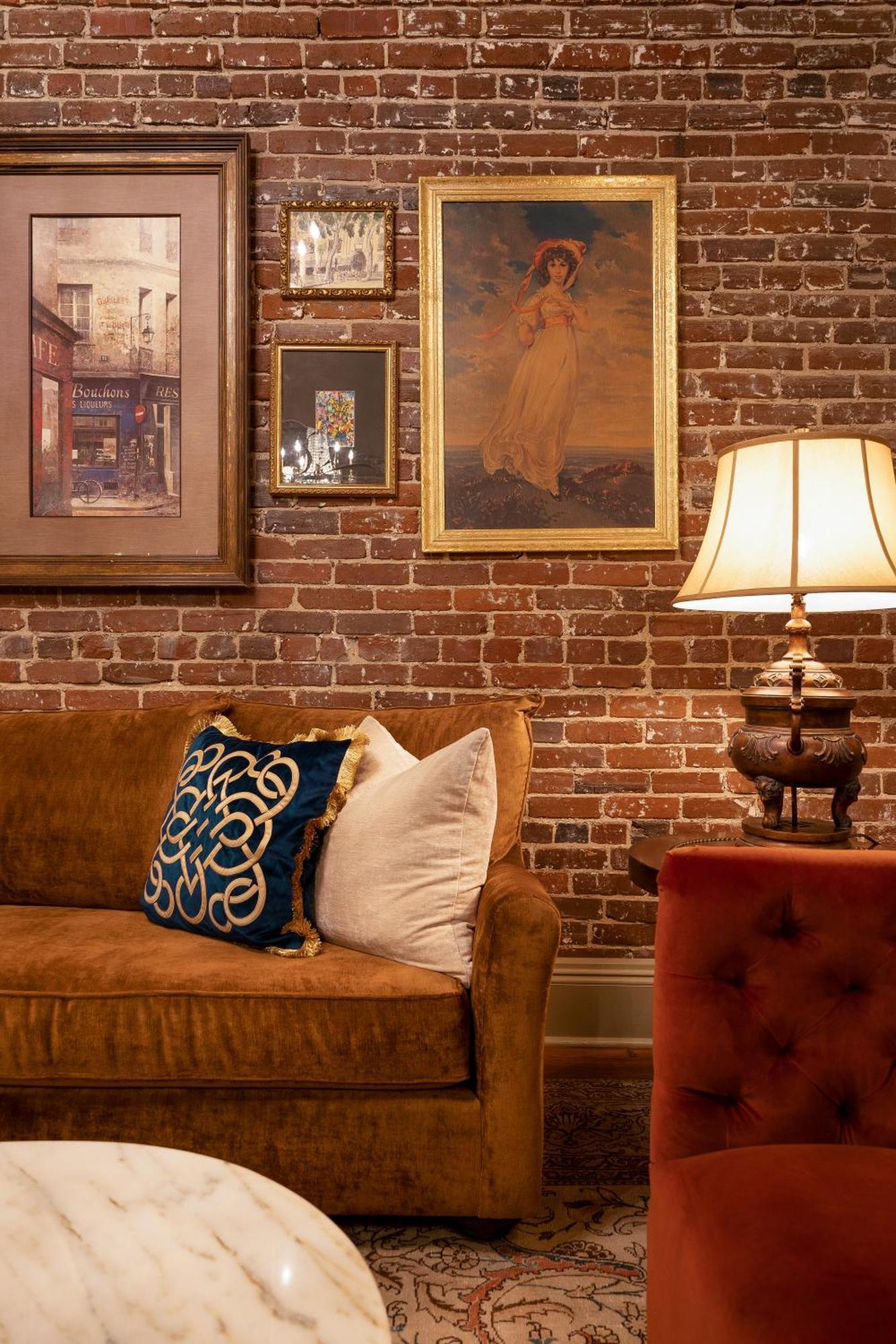 Hotel Cleo, Knoxville Downtown, A Tribute Portfolio Hotel Bagian luar foto