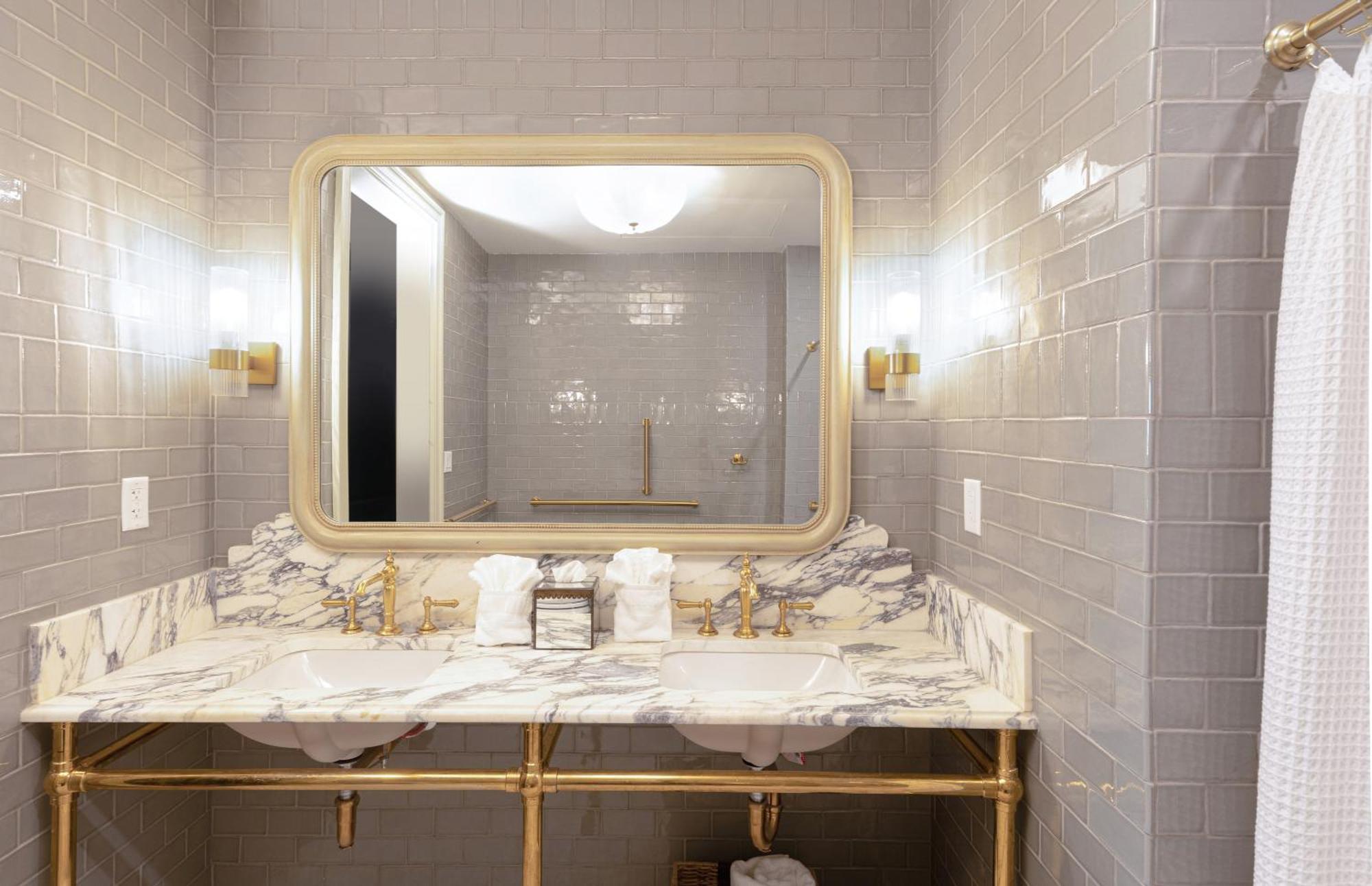 Hotel Cleo, Knoxville Downtown, A Tribute Portfolio Hotel Bagian luar foto